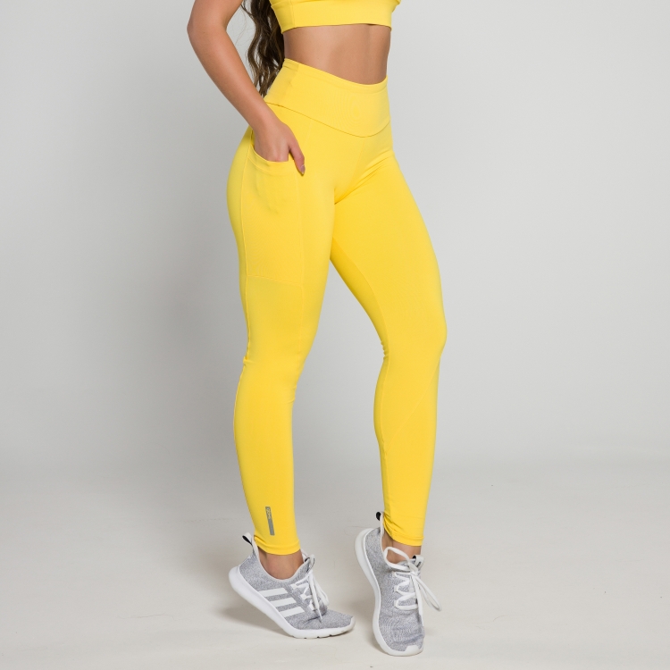 Calça Legging Poliamida Preto com Detalhes em Vivo Amarelo