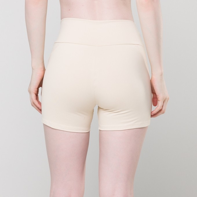 Short Oxy Off White com Recortes