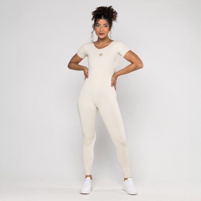 Macacão Fitness Off White com Manga