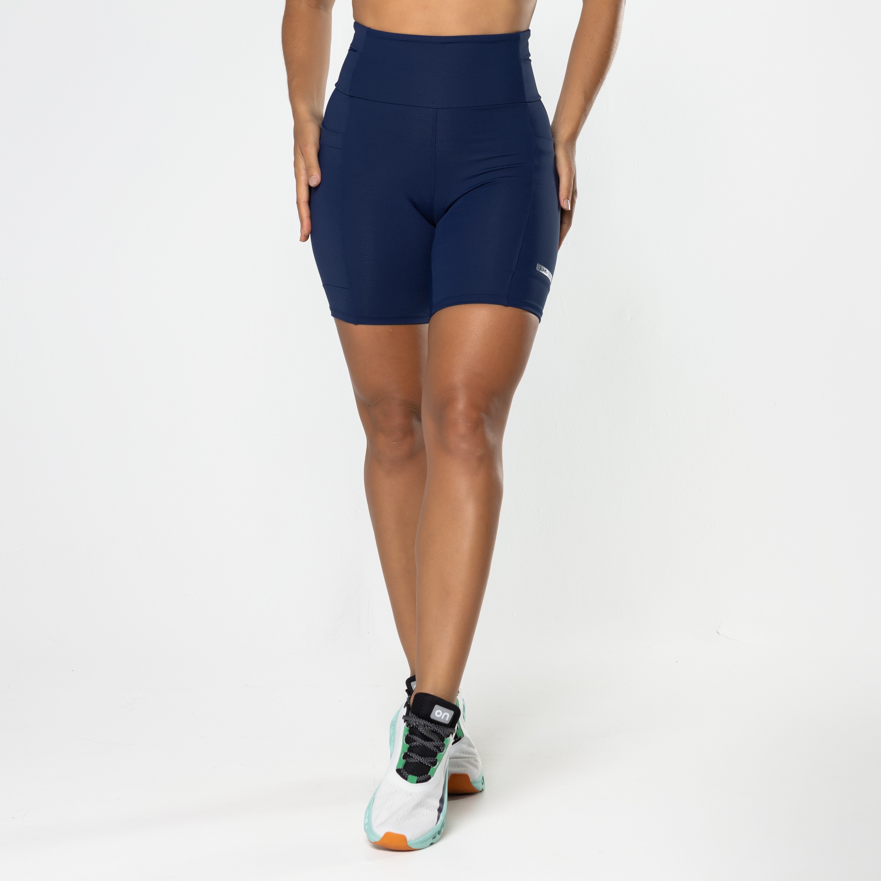 Short Pacer Multibolsos Azul Marinho