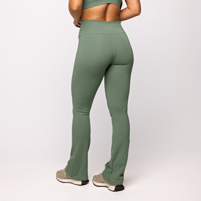 Calça Flare Verde
