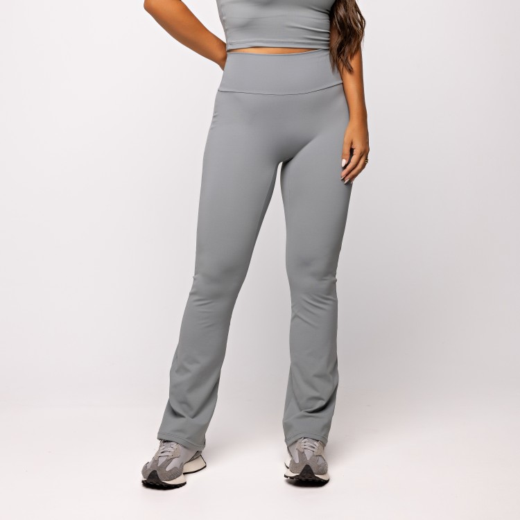 Calça Flare Cinza